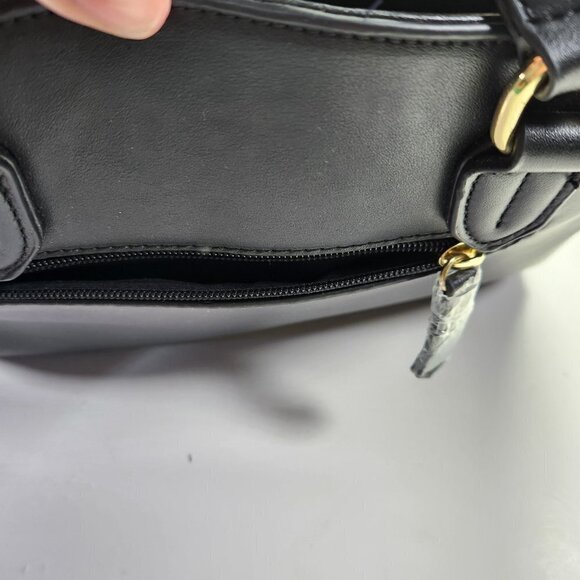 BCBG Purse Shoulder Bag Black with Golden Colour Hardware Polyvinyl Larg… - Picture 16 of 16